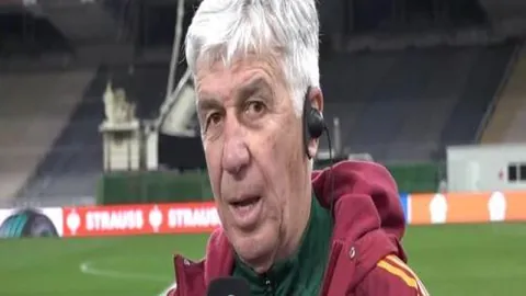 2025年厦鼓海峡冬泳盛典：300勇士激情畅游